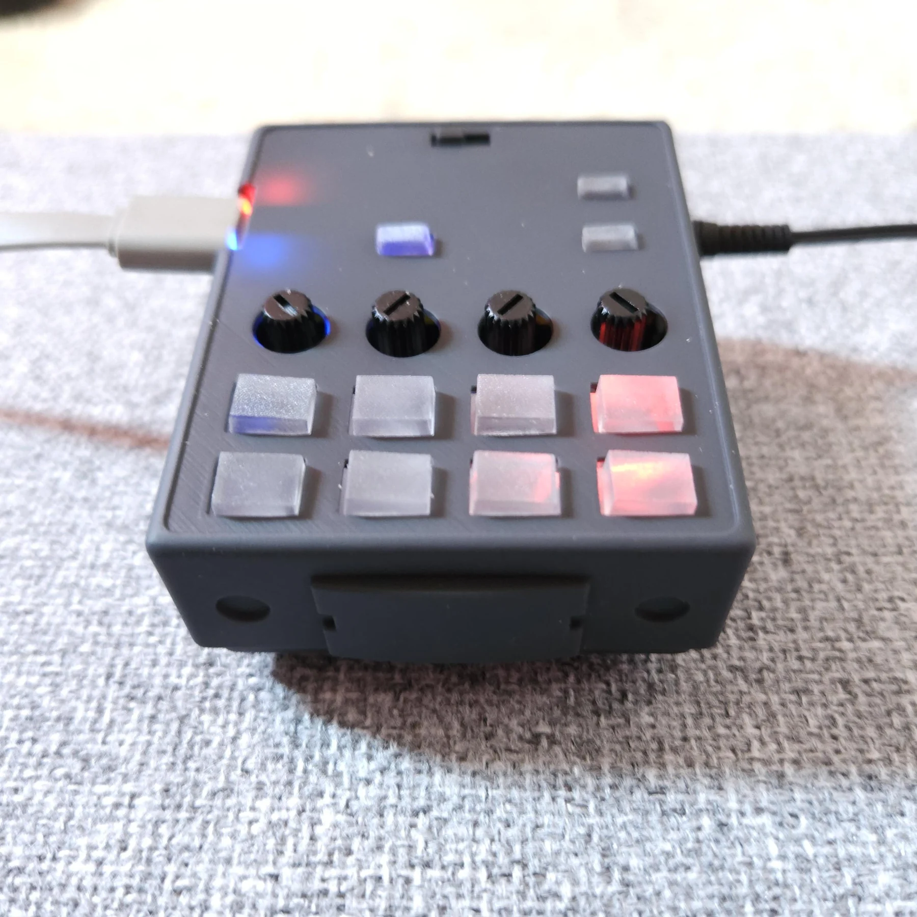 Edboy796's gray 3D-printed SP-303-inspired Pikocore enclosure with translucent square buttons